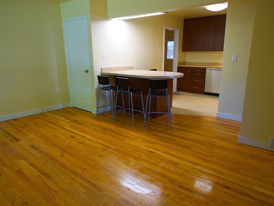 Kitchen/Front Room