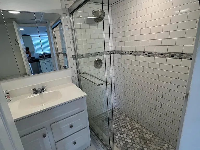158-36 103rd St #B — Photo 3