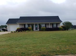 504 White Rose Ln, Boiling Springs, SC 29316