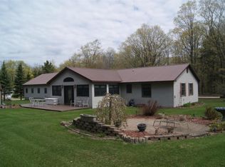 3422 Bowman Rd, Alanson, MI 49706