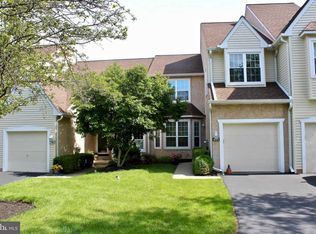 421 Country Club Dr, Lansdale, PA 19446