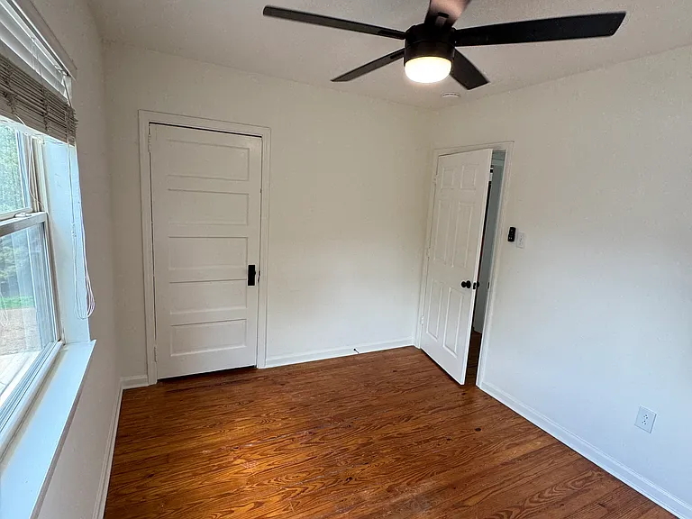 4264 Oxford Ave #3 — Photo 8