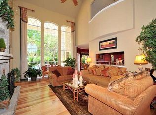 32 Sanctuary Dr, San Antonio, TX 78248