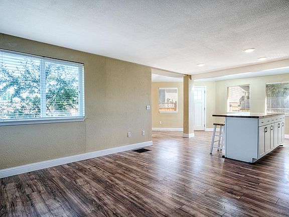 Open Concept Main Floor