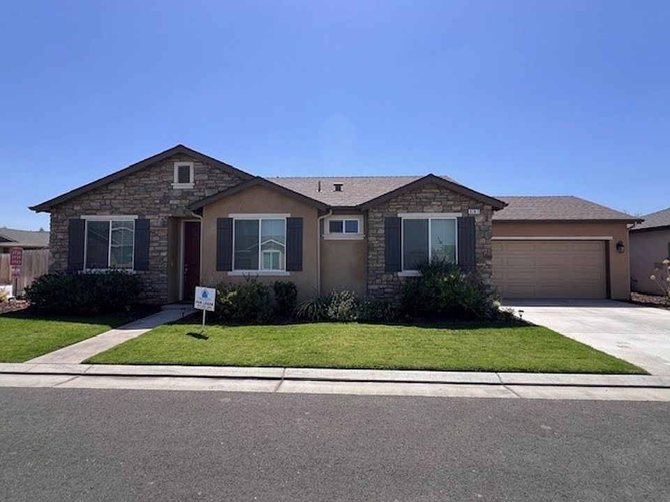 1st image of 3747 W Nellis Ave