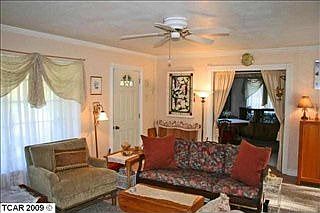 5th image of 271 Southgate Dr