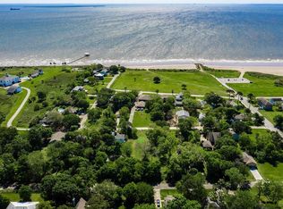 4722 Oleander St, Seabrook, TX 77586