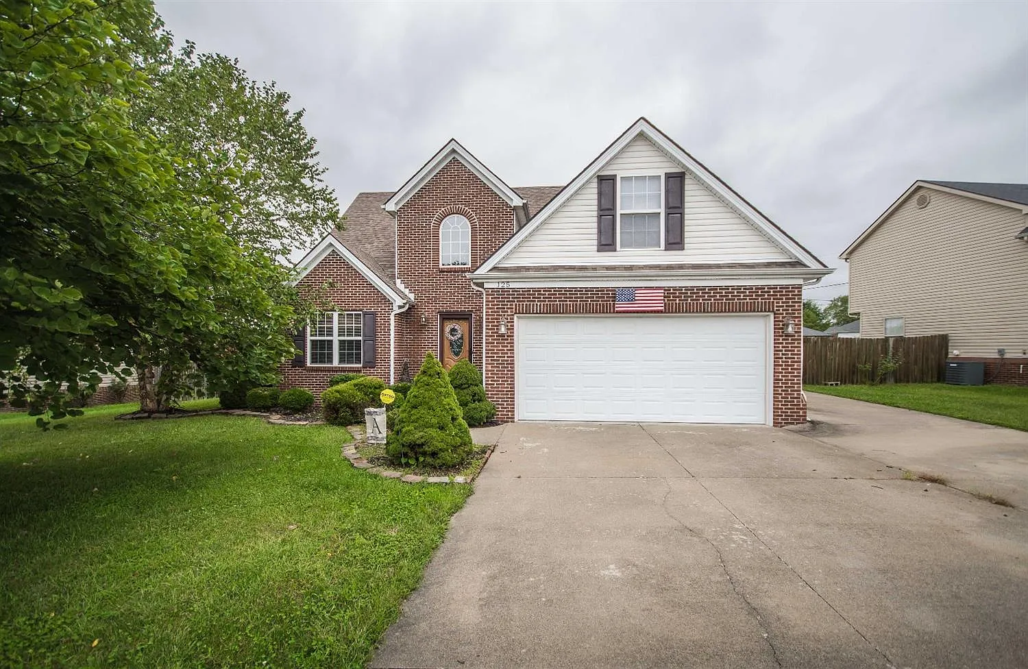 125 Stanley Dr photo 1