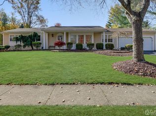 8 Memorial Rd, Marlboro, NJ 07746