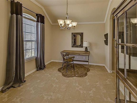5th image of 18231 Russett Green Dr