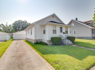 631 Sumner St, Carlinville, IL 62626