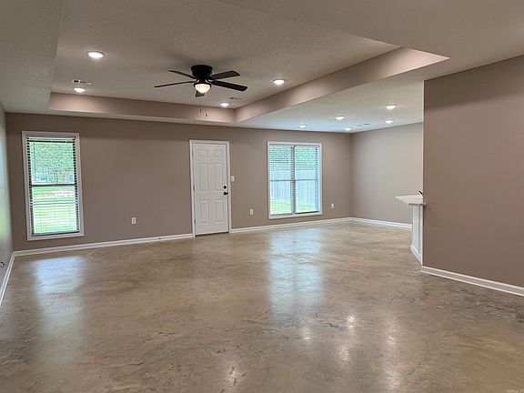 4th image of 901 S 59th St