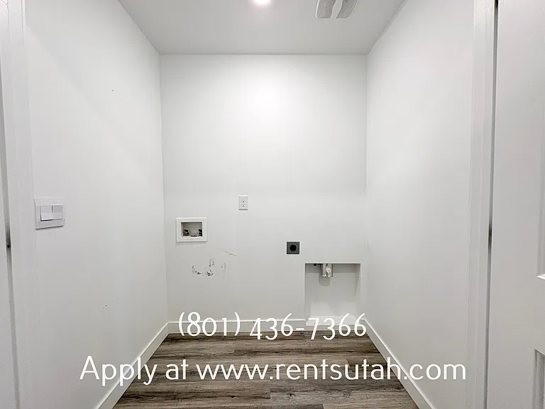 647 W Raintree Ln — Photo 19