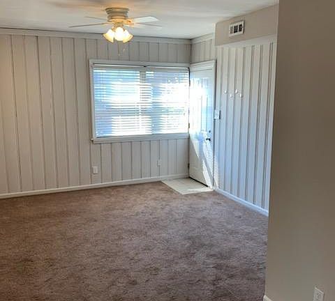 5th image of 4570 Chouteau Ave APT D