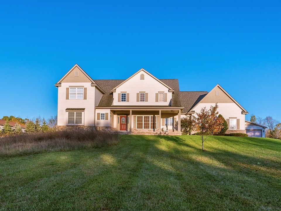 1st image of 9522 Huron River Dr