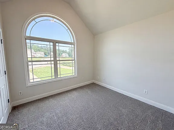 103 Peppertree — Photo 2