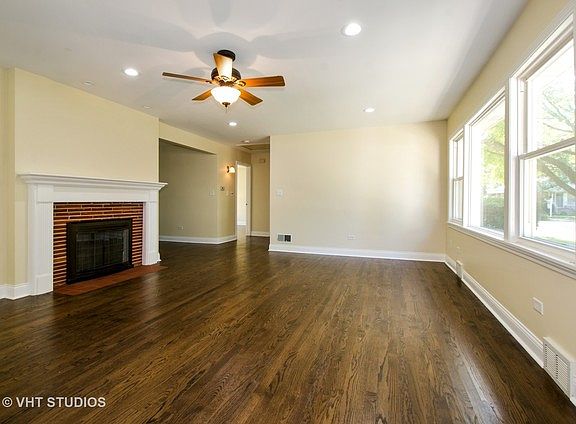 2nd image of 3750 Wright Ter