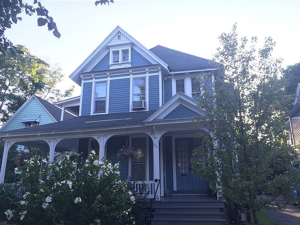2nd image of 44 Vick Park A