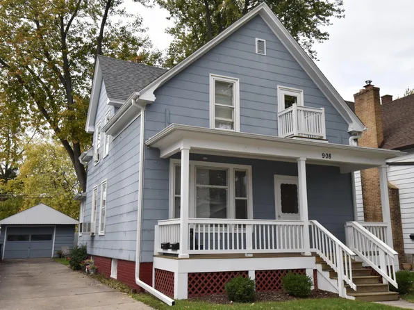 908 Blaine Ave, Racine, WI 53405