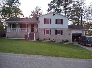988 Millstream Rd, Fayetteville, NC 28314