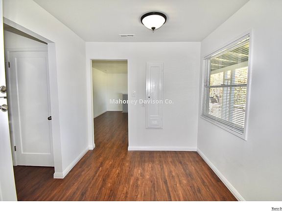 4th image of 817 Madison St