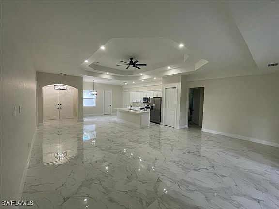 2nd image of 3855 Hillandale St