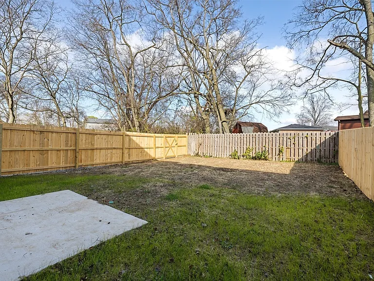 316A Tampa Dr — Photo 19
