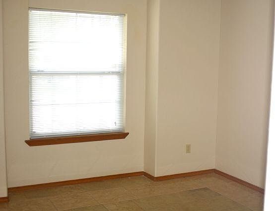 3rd image of 1814 Pheasant Dr
