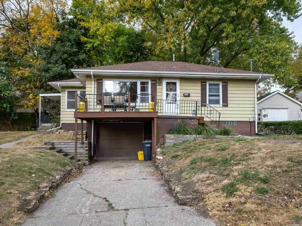 625 Sullivan St, Dubuque, IA 52003