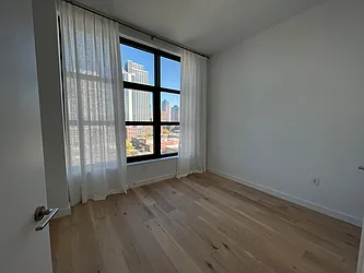 Rented by R New York