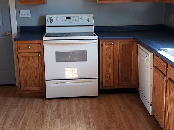 5th image of 204 N Jefferson St