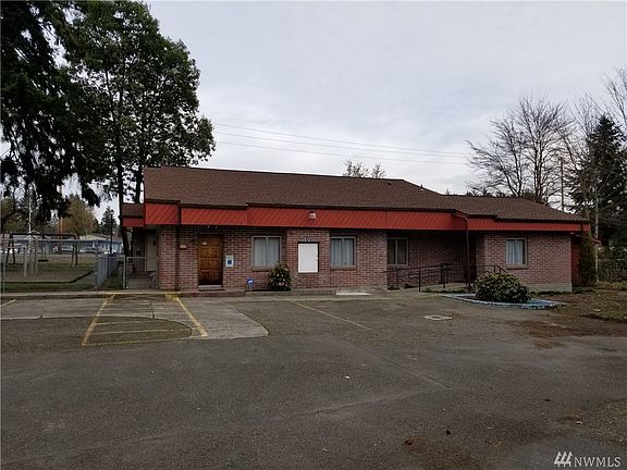 3rd image of 1012 Homann Dr SE