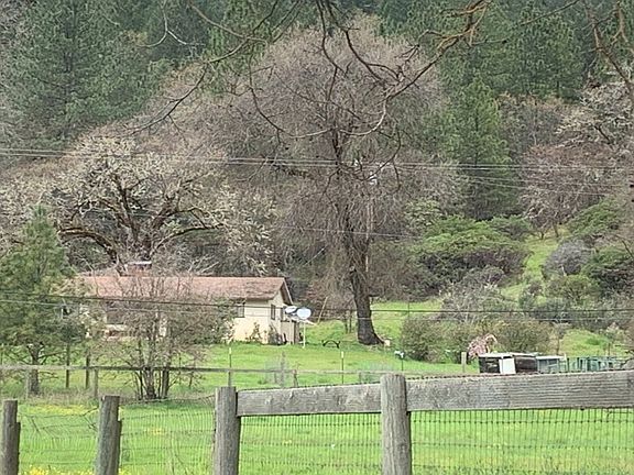 3rd image of 22506 Oak Ln