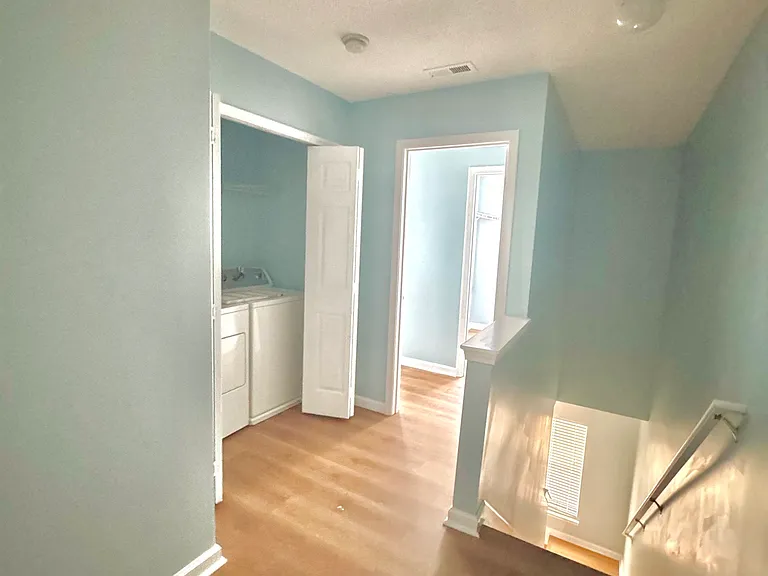 3871 Pleasant Oaks Dr — Photo 26