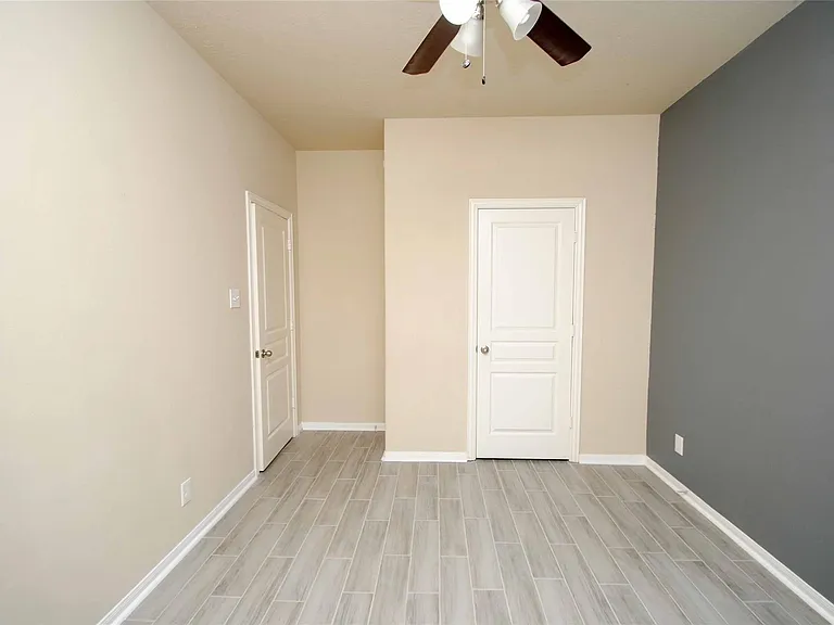7019 Hazelnut Ln — Photo 24