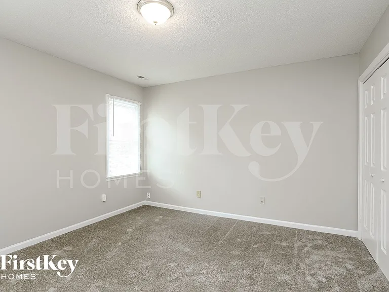 3 Lyle Ct — Photo 11