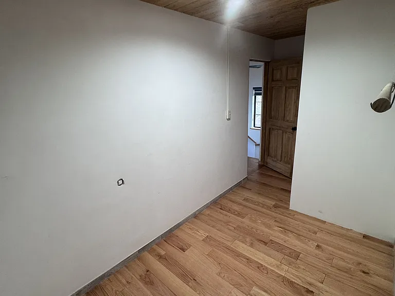 232 Valverde St — Photo 87