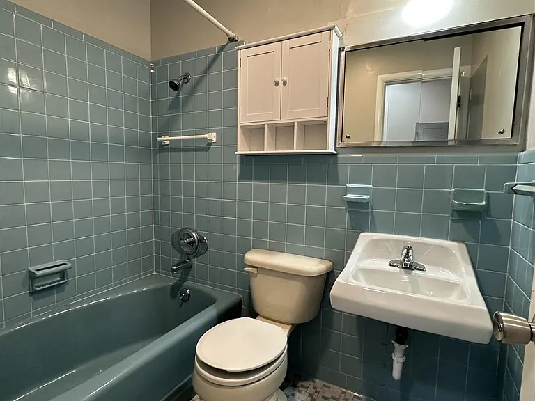 3801 Forest Glen Dr — Photo 8