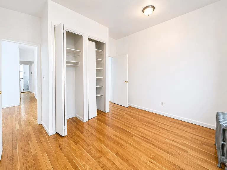 185 E 2nd St #5C — Photo 4