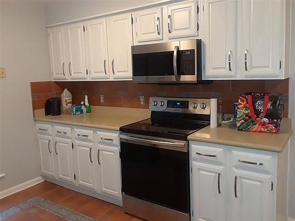 2nd image of 1014 Rolling Brook Ln