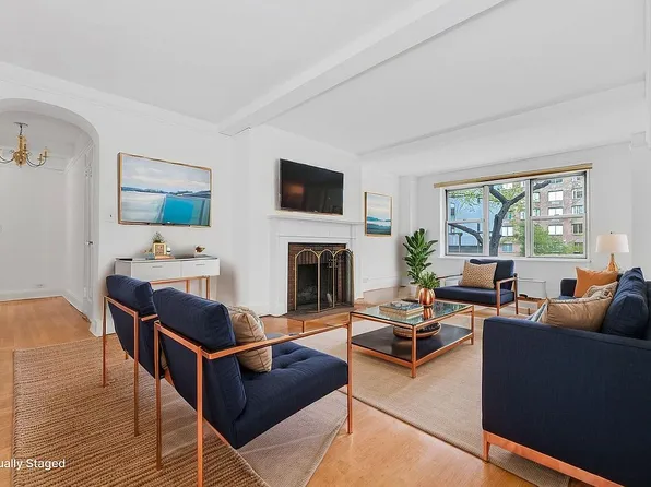 424 E 52nd St APT 2A, New York, NY 10022