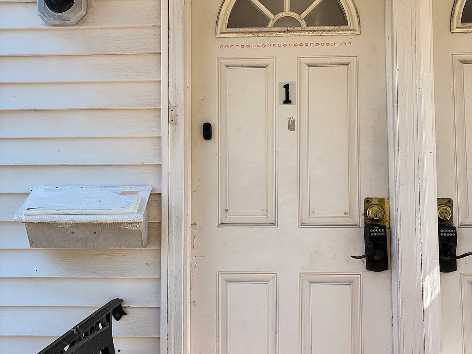 22 Judson St #1