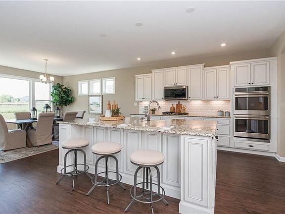 2nd image of 4825 Aberdeen Dr