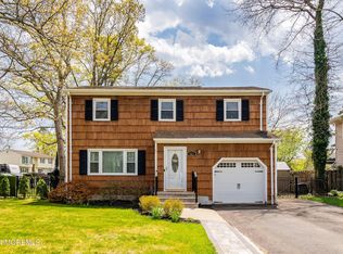 923 Raleigh Dr, Toms River, NJ