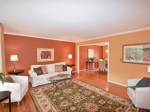 4th image of 1150 Morehead Ct