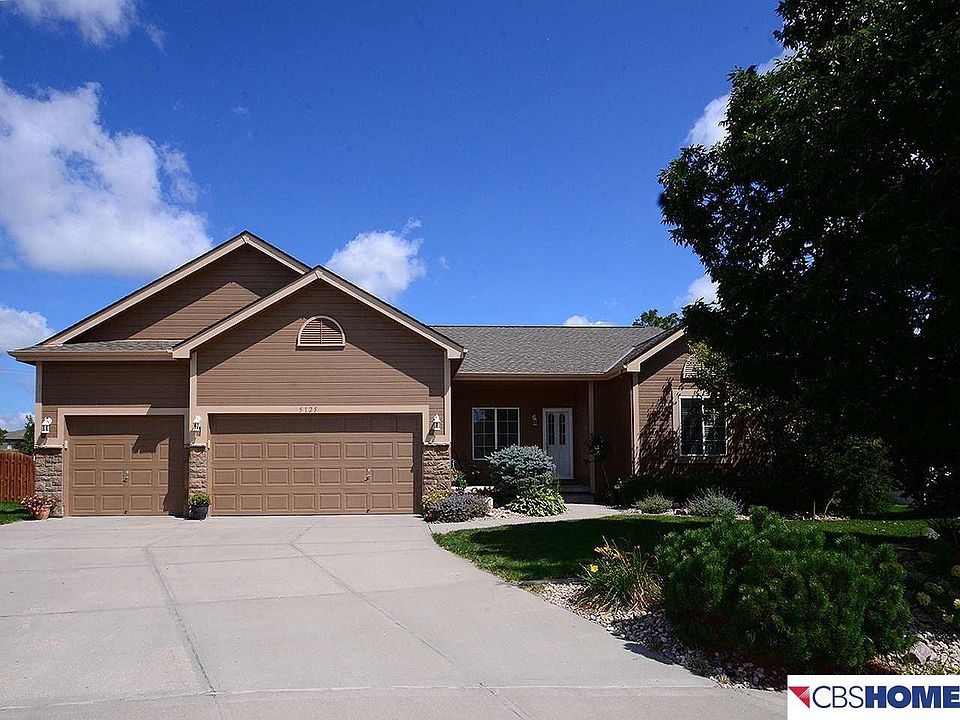 1st image of 5125 N 161st Avenue Cir