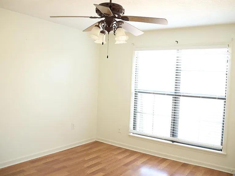 10298 W Winston Ave #7 — Photo 15