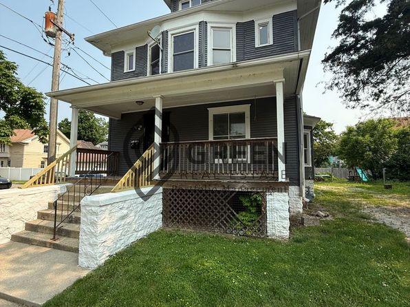 653-655 E River St