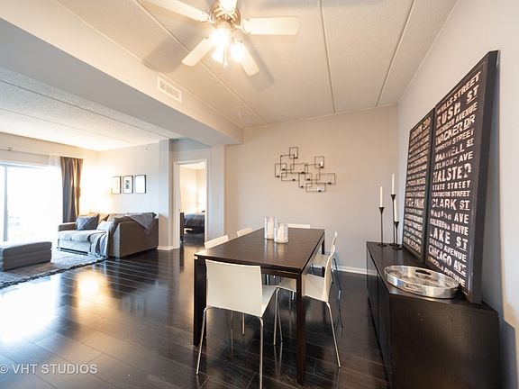 3rd image of 3401 N Carriageway Dr Unit 406