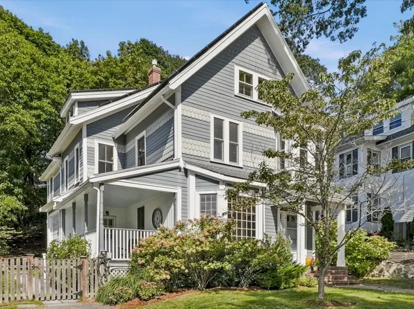 24 Poplar St, Melrose, MA 02176